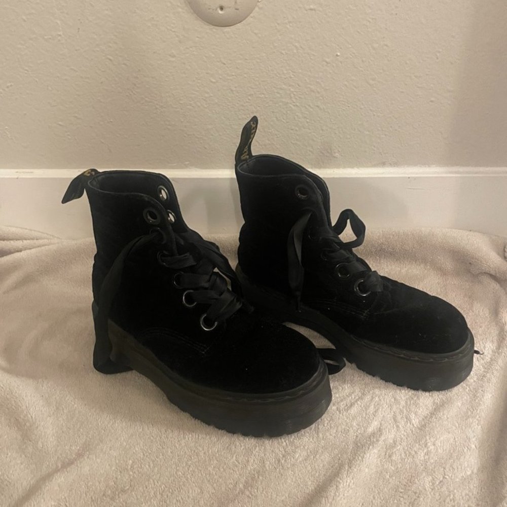 Platform Velvet Black Doc martens